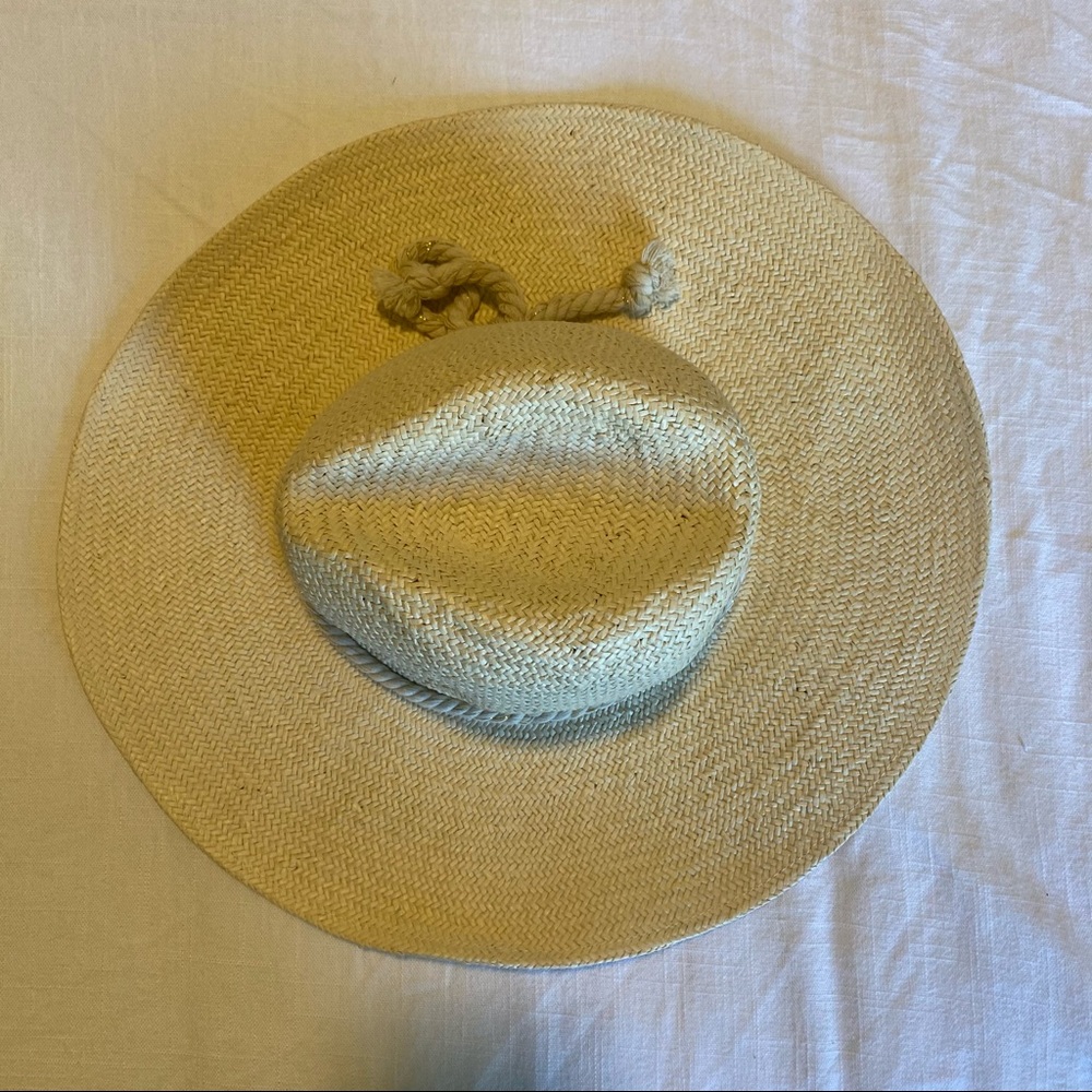 Hat Attack Adeline Rancher - Picture 2 of 6
